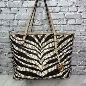 MICHAEL KORS‎ Jet Set Small Travel Tote Brown Signature Tiger Stripe PVC